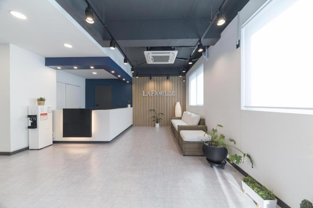 La Famille Hotel Yangyang Exterior foto